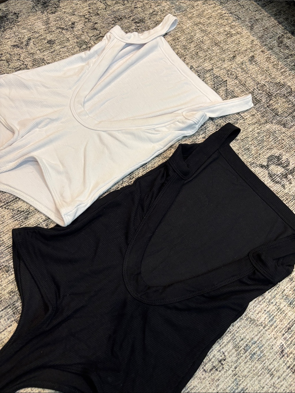 Clyque Ribbed Square-Neck Open Back Bodysuits - Picture 4 of 6